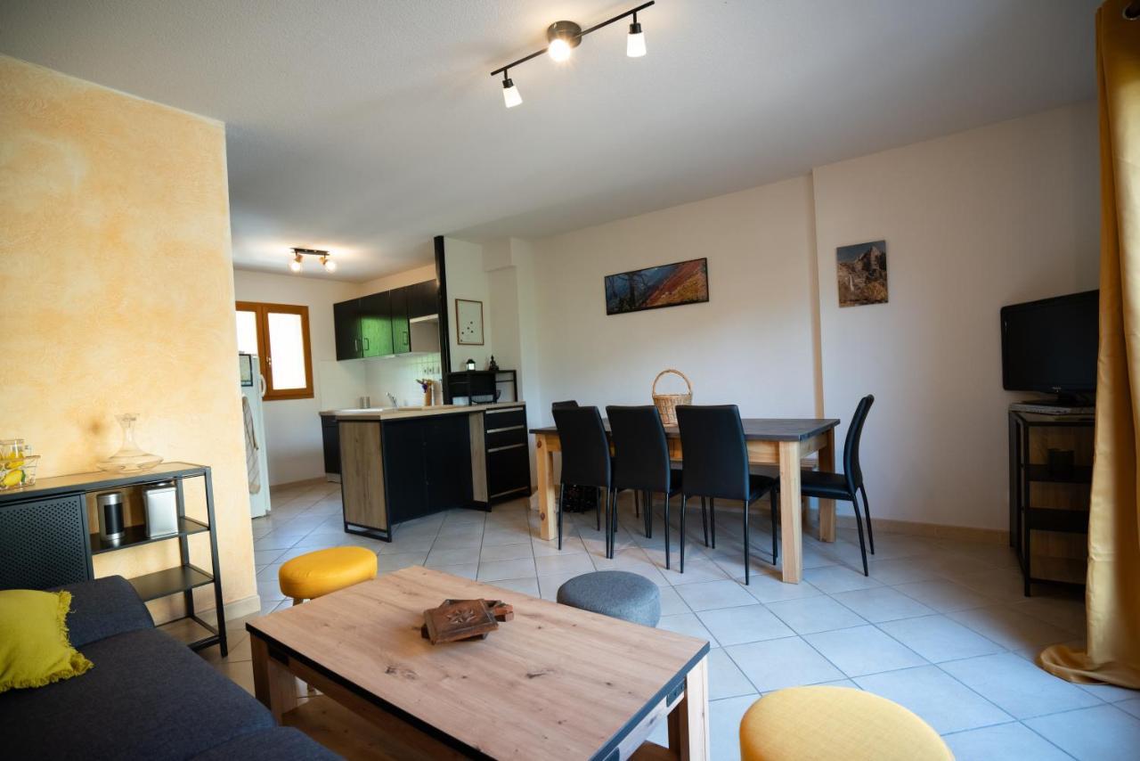 Apartament T3 Au Plan D'Eau D'Embrun Avec Garage Et Terrasse Zewnętrze zdjęcie