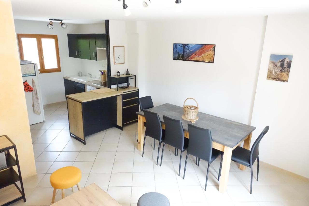 Apartament T3 Au Plan D'Eau D'Embrun Avec Garage Et Terrasse Zewnętrze zdjęcie