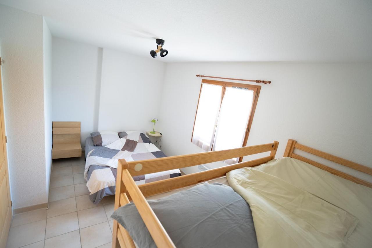 Apartament T3 Au Plan D'Eau D'Embrun Avec Garage Et Terrasse Zewnętrze zdjęcie