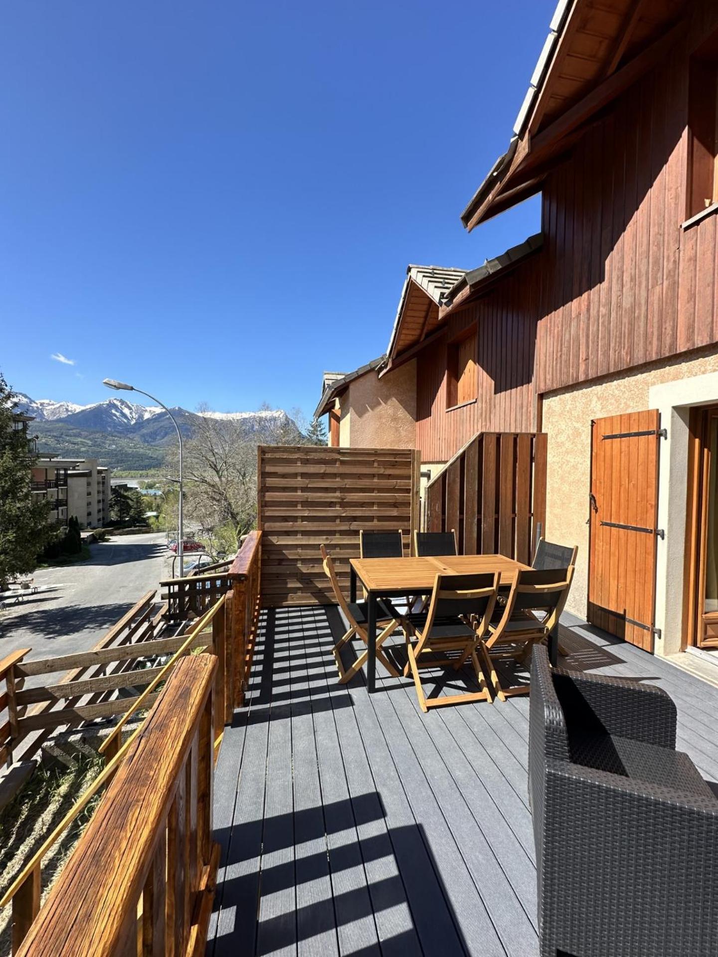 Apartament T3 Au Plan D'Eau D'Embrun Avec Garage Et Terrasse Zewnętrze zdjęcie