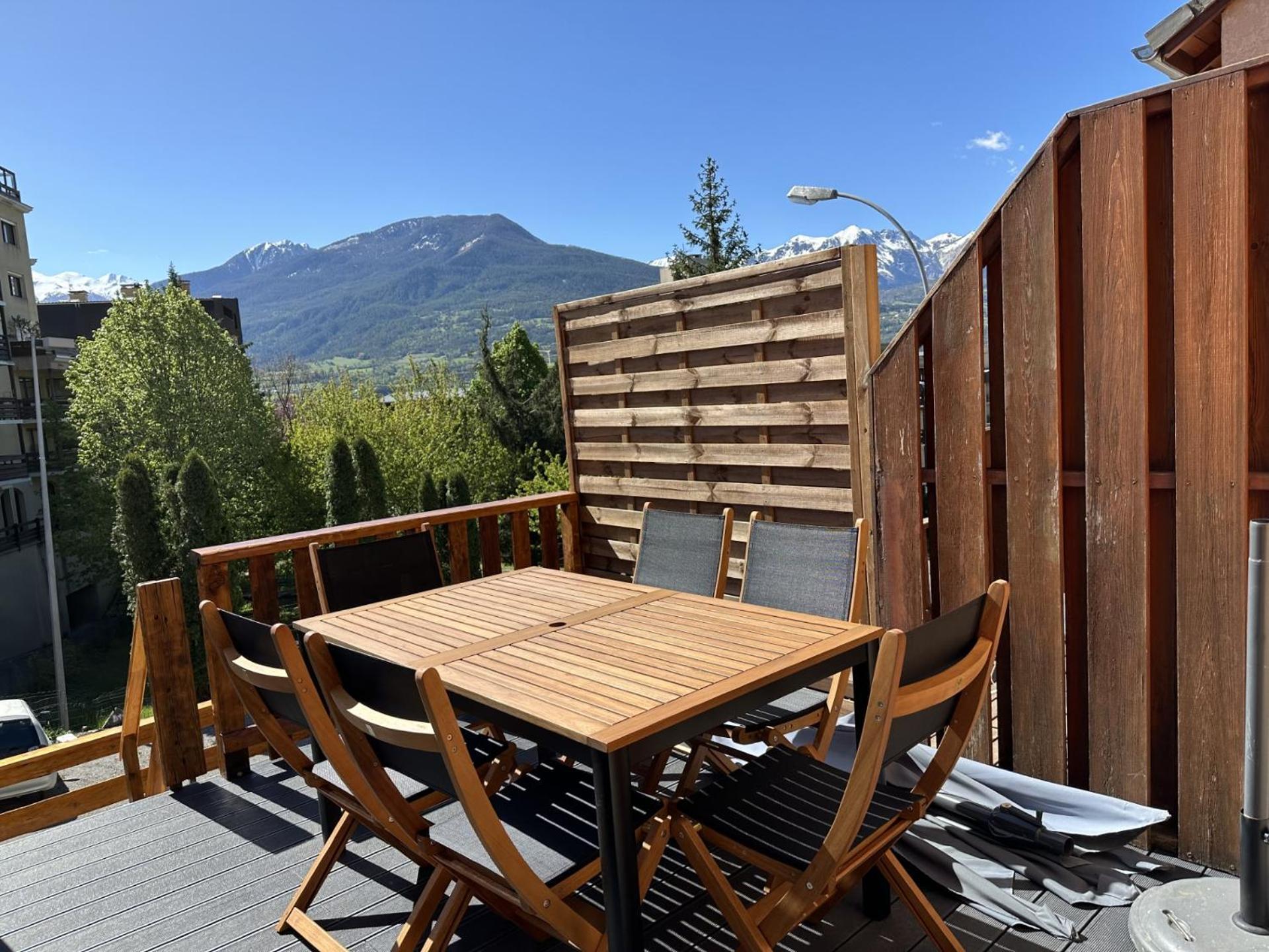Apartament T3 Au Plan D'Eau D'Embrun Avec Garage Et Terrasse Zewnętrze zdjęcie