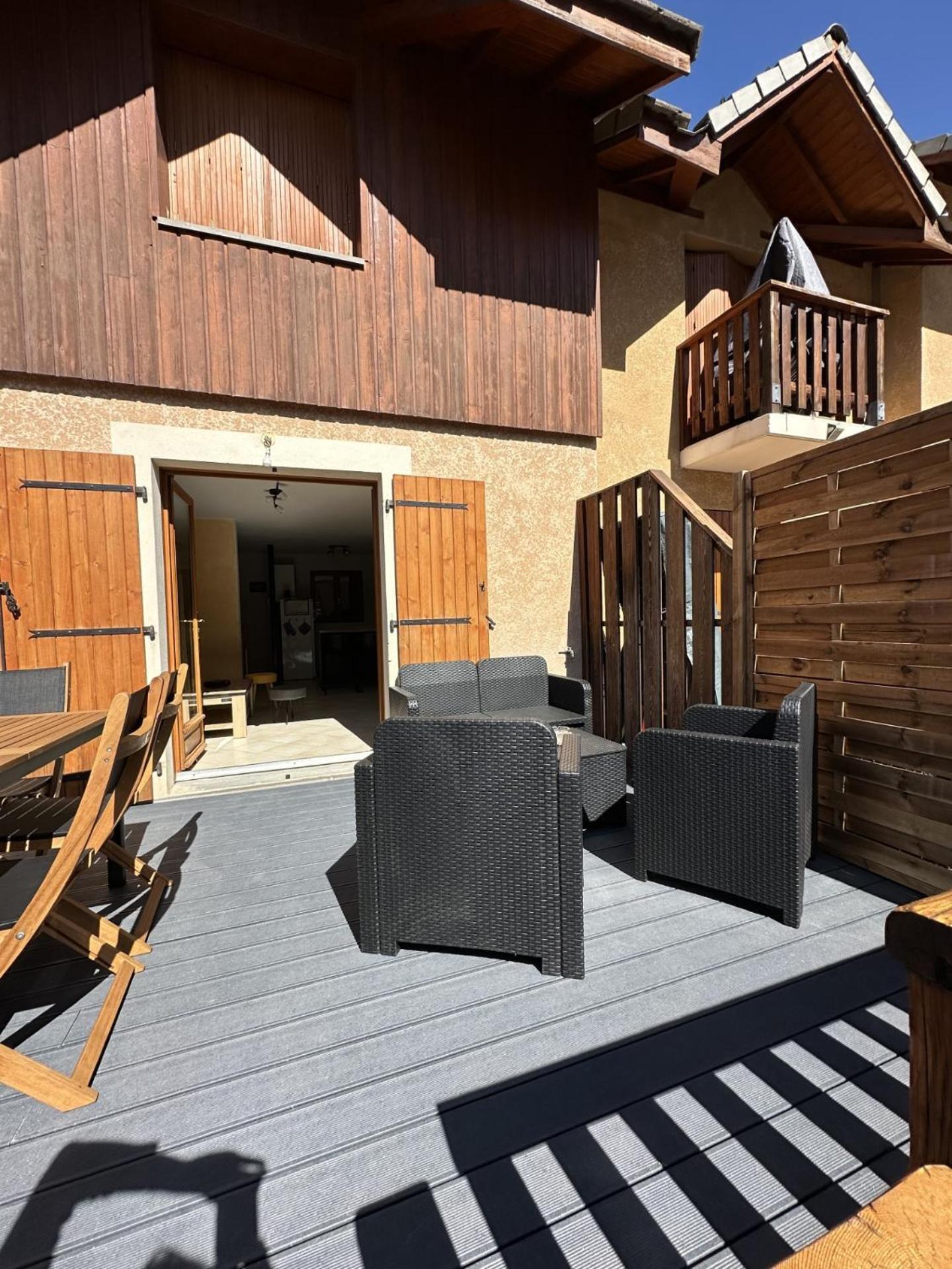 Apartament T3 Au Plan D'Eau D'Embrun Avec Garage Et Terrasse Zewnętrze zdjęcie
