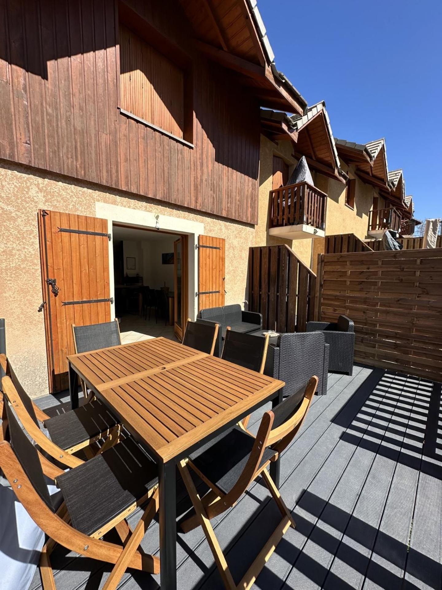 Apartament T3 Au Plan D'Eau D'Embrun Avec Garage Et Terrasse Zewnętrze zdjęcie